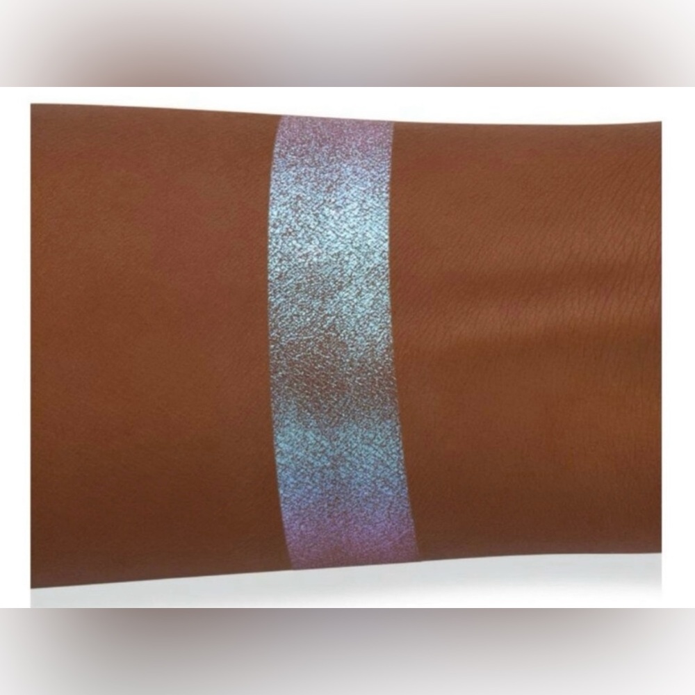 Gag Me Jeffree Star Extreme Frost Highlighter Pearl Blue Reflects. RARE! NIB!! - Picture 6 of 16
